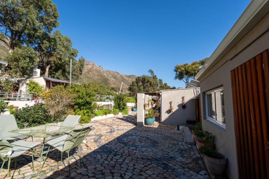 3 Bedroom Property for Sale in Mountainside Western Cape